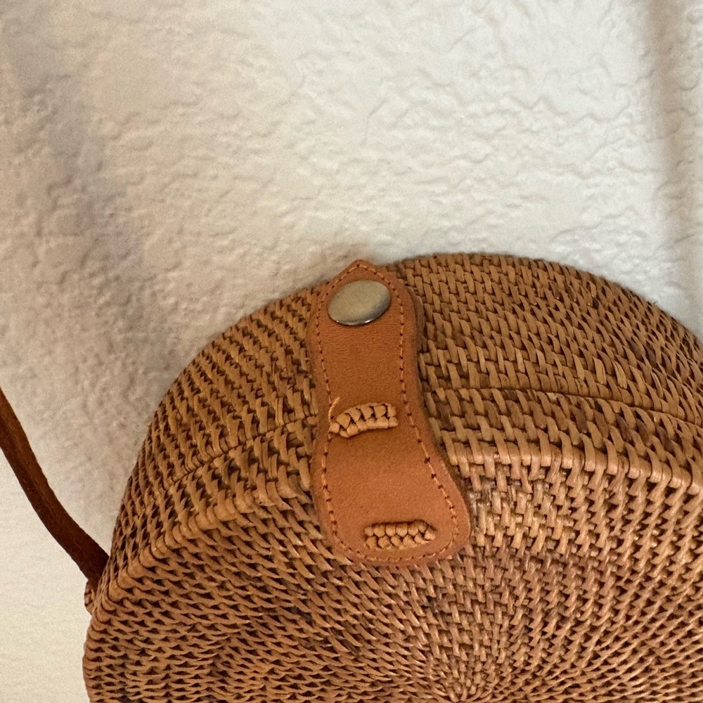 Woven Rattan circle bag ✨ crossbody - Picture 12 of 16